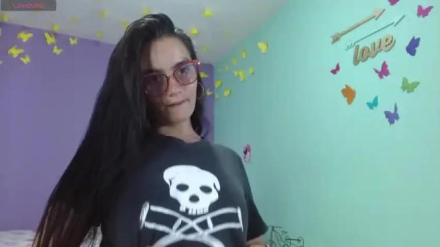 Image 11 of valentina_lopes Stream on Chaturbate on 16 months ago