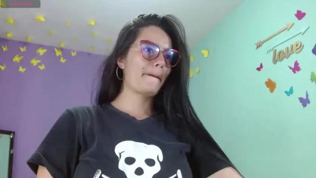 Image 2 of valentina_lopes Stream on Chaturbate on 16 months ago