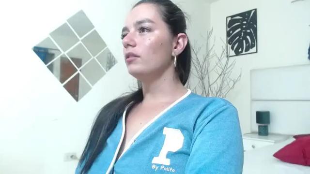 Image 2 of valentina_lopes Stream on Chaturbate on 14 months ago