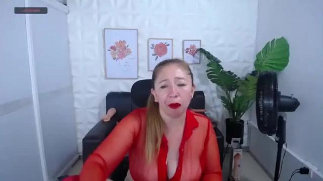 Image 7 of valentina_mature Stream on Chaturbate on 10 months ago