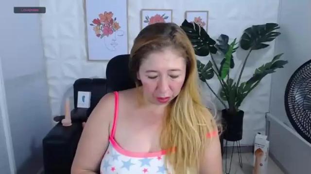 Thumbnail 2, valentina_mature's Stream at Chaturbate, 9 months ago