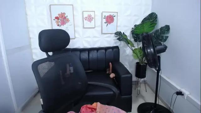 Image 12 of valentina_mature Stream on Chaturbate on 1 month ago