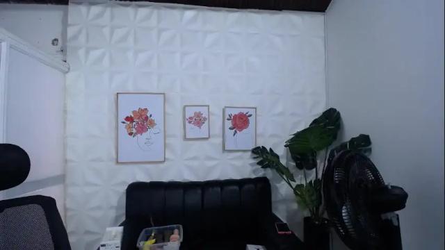 Image 8 of valentina_mature Stream on Chaturbate on 1 month ago