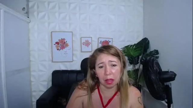 Image 10 of valentina_mature Stream on Chaturbate on 1 month ago