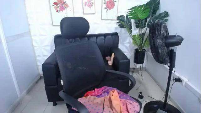 Image 11 of valentina_mature Stream on Chaturbate on 1 month ago