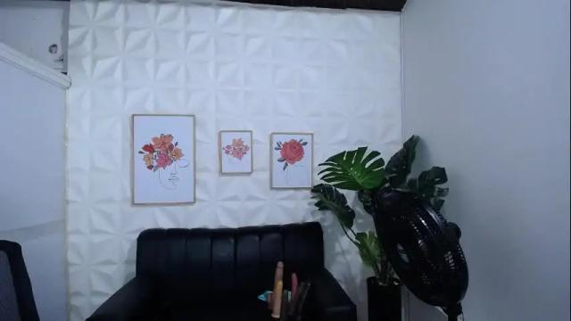Image 6 of valentina_mature Stream on Chaturbate on 13 days ago