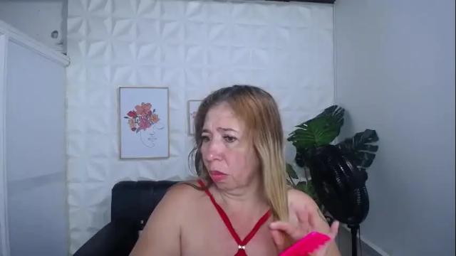Image 6 of valentina_mature Stream on Chaturbate on 7 days ago