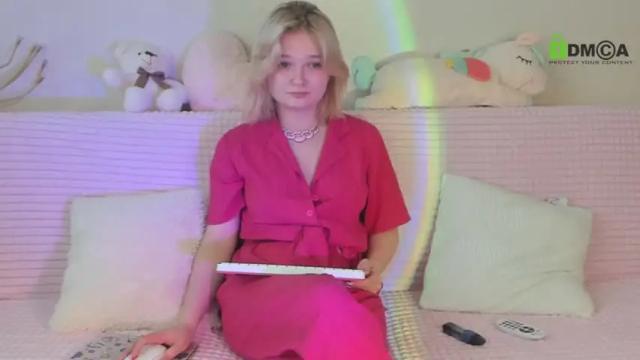 Image 6 of valentina_napppi Stream on Chaturbate on 19 months ago
