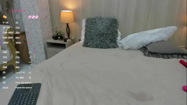 Thumbnail 1, valentina_robertson's Stream at Chaturbate, 1 month ago