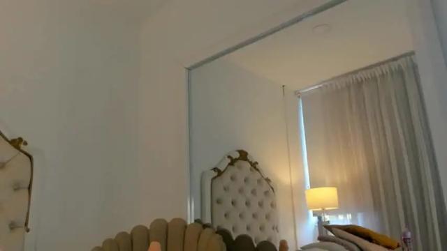 Thumbnail 1, valentina_ross_'s Stream at Chaturbate, 12 months ago