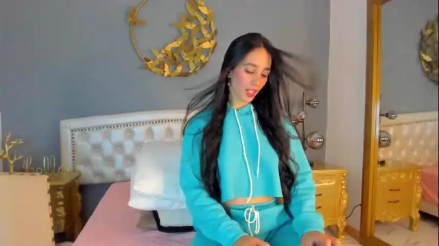Image 4 of valentina_ross_ Stream on Chaturbate on 1 month ago