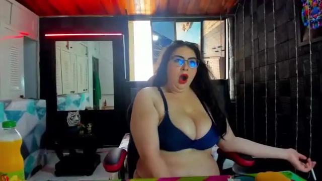Image 2 of valentina_santorini Stream on Chaturbate on 14 months ago
