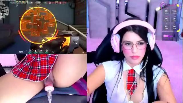 Image 12 of valentinagames Stream on Chaturbate on 7 days ago