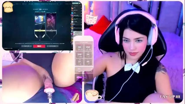 Image 10 of valentinagames Stream on Chaturbate on 22 days ago
