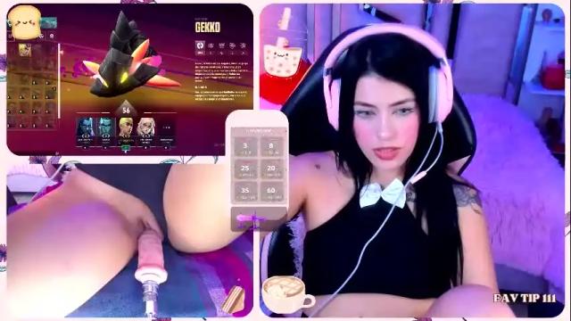 Image 2 of valentinagames Stream on Chaturbate on 22 days ago