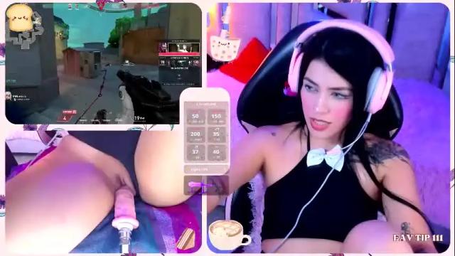 Image 3 of valentinagames Stream on Chaturbate on 22 days ago