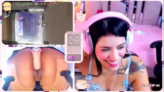 Image 2 of valentinagames Stream on Chaturbate on 15 days ago