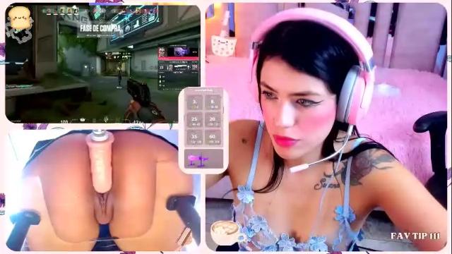 Image 3 of valentinagames Stream on Chaturbate on 15 days ago
