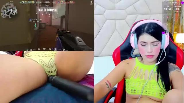 Image 3 of valentinagames Stream on Chaturbate on 12 days ago