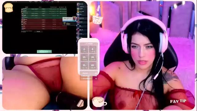 Image 3 of valentinagames Stream on Chaturbate on 2 days ago