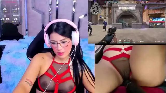 Image 10 of valentinagames Stream on Chaturbate on 1 month ago