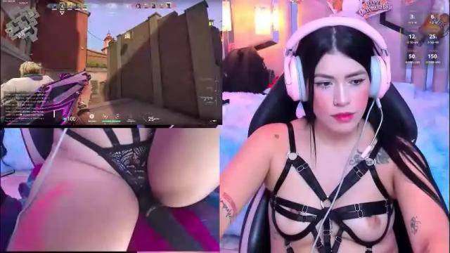 Image 11 of valentinagames Stream on Chaturbate on 1 month ago