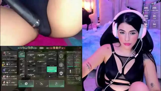Image 10 of valentinagames Stream on Chaturbate on 17 days ago