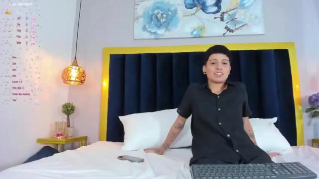 Image 10 of valentinalazaro Stream on Chaturbate on 20 months ago