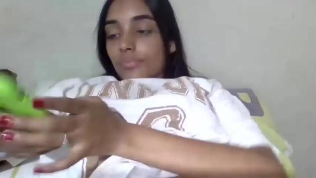 Image 12 of valentinamarti Stream on Chaturbate on 17 months ago