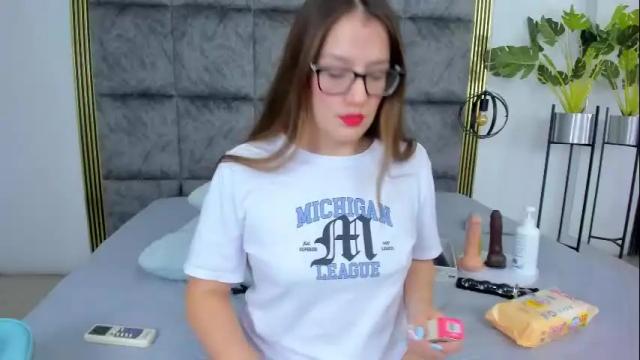 Image 6 of valentinastarr_ Stream on Chaturbate on 1 month ago