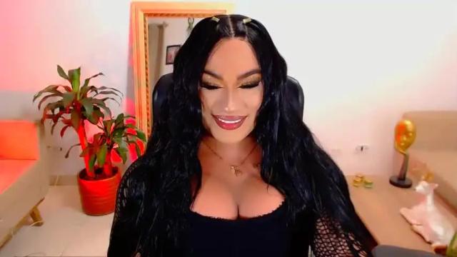 Image 12 of valentinaxqueen Stream on Chaturbate on 18 months ago