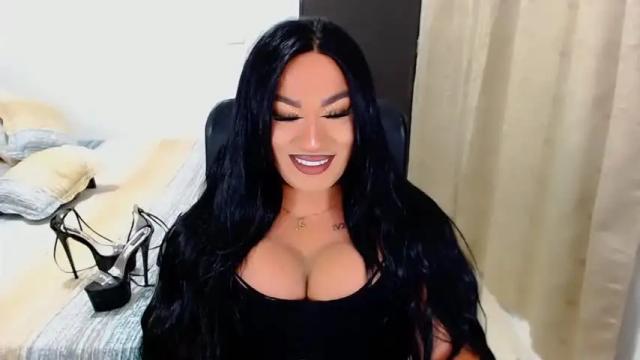 Image 12 of valentinaxqueen Stream on Chaturbate on 16 months ago