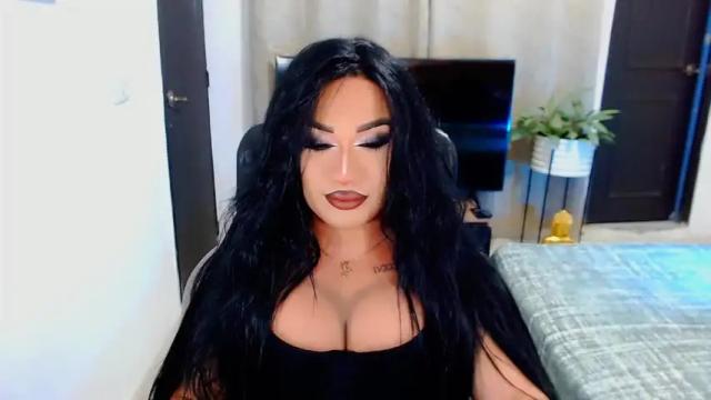 Image 2 of valentinaxqueen Stream on Chaturbate on 15 months ago