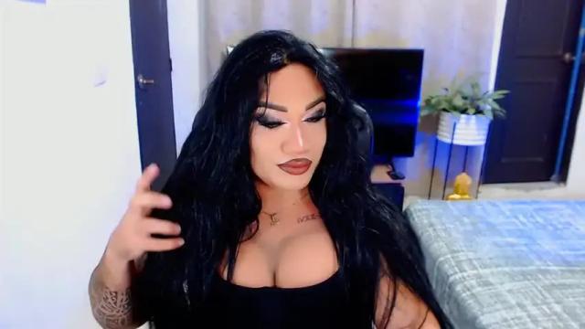 Image 4 of valentinaxqueen Stream on Chaturbate on 15 months ago