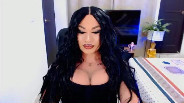 Image 11 of valentinaxqueen Stream on Chaturbate on 14 months ago