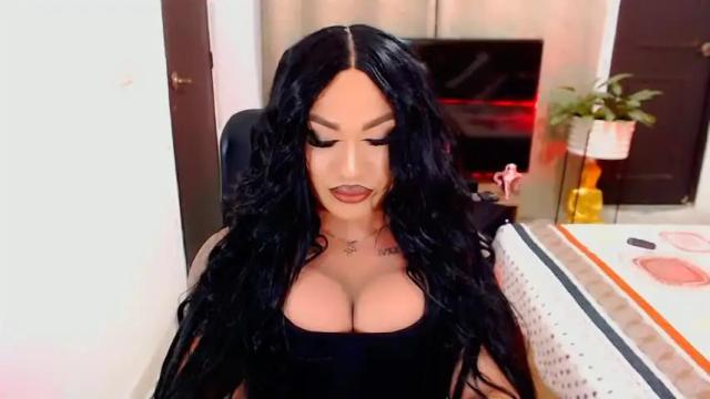 Image 7 of valentinaxqueen Stream on Chaturbate on 14 months ago