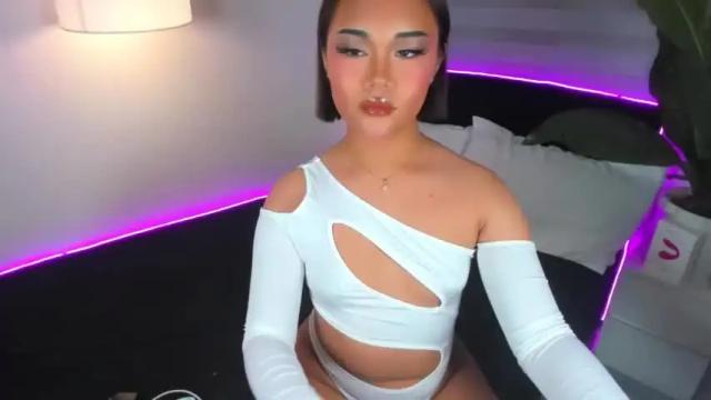 Image 12 of valentineloove Stream on Chaturbate on 16 months ago