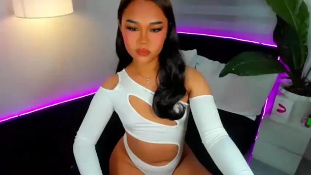 Image 3 of valentineloove Stream on Chaturbate on 16 months ago