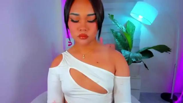Image 2 of valentineloove Stream on Chaturbate on 16 months ago