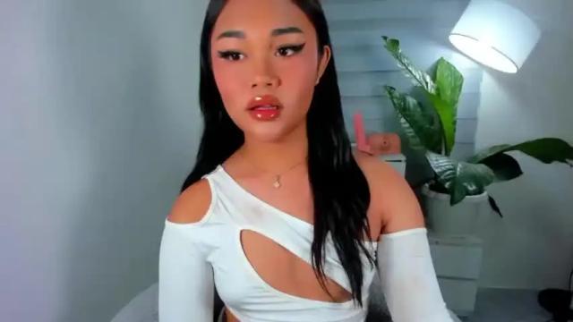 Image 10 of valentineloove Stream on Chaturbate on 16 months ago