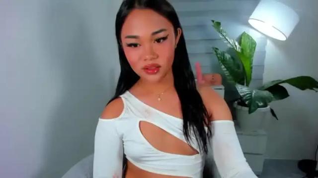 Image 7 of valentineloove Stream on Chaturbate on 16 months ago