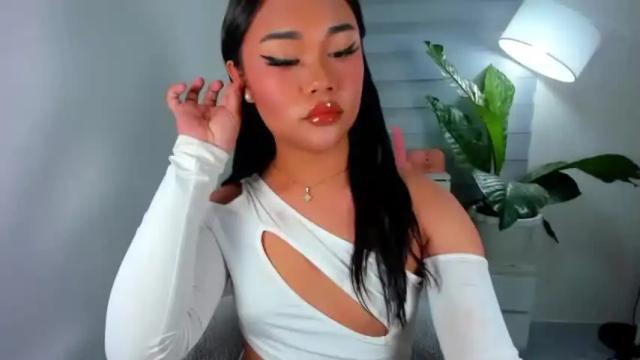 Image 8 of valentineloove Stream on Chaturbate on 16 months ago