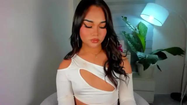 Image 6 of valentineloove Stream on Chaturbate on 15 months ago