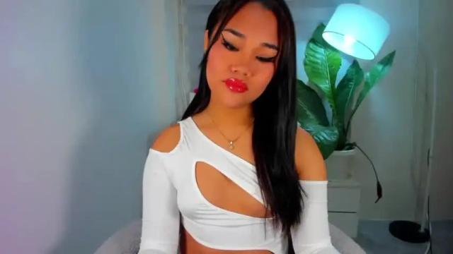 Image 7 of valentineloove Stream on Chaturbate on 15 months ago