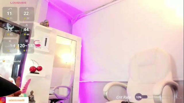 Image 8 of valentinna_18 Stream on Chaturbate on 1 month ago
