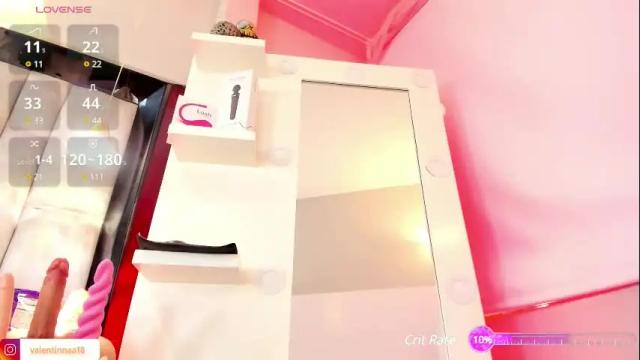 Image 3 of valentinna_18 Stream on Chaturbate on 22 days ago
