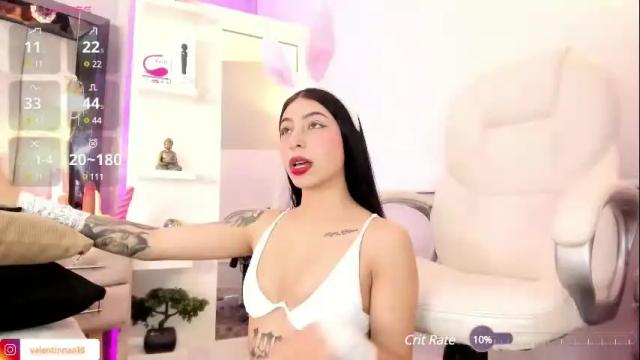 Image 4 of valentinna_18 Stream on Chaturbate on 17 days ago