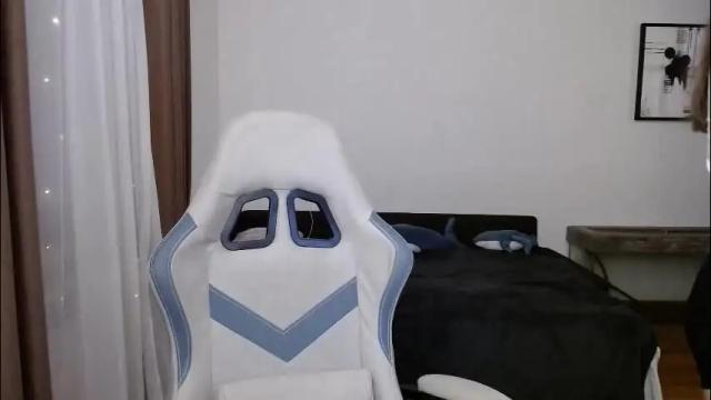 Image 3 of valents_cherry Stream on Chaturbate on 5 months ago