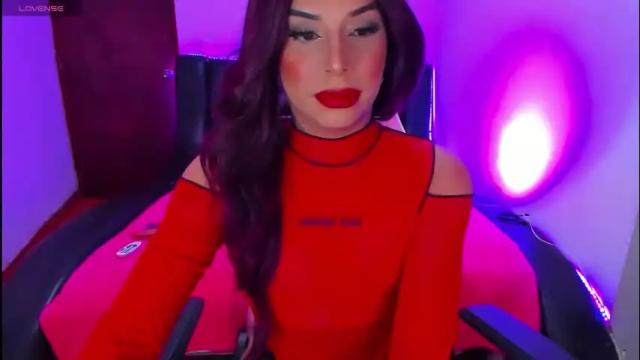 Image 3 of valeri_hilton Stream on Chaturbate on 2 months ago