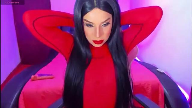 Image 3 of valeri_hilton Stream on Chaturbate on 1 month ago